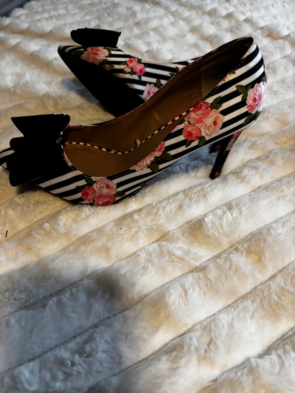 Betsey Johnson Striped Floral Pointed-Toe Heels with Bow - Black & Pink 6.5